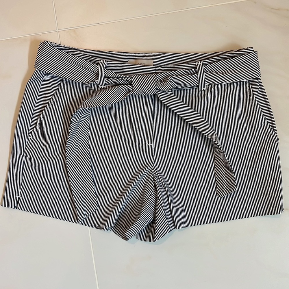 Loft Outlet striped 4” shorts
